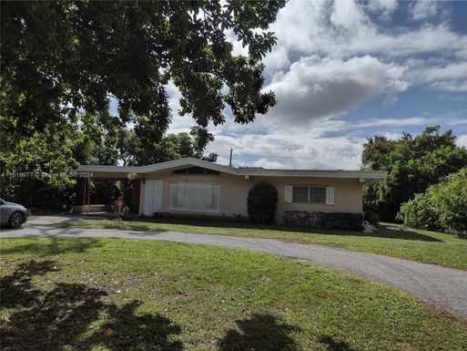 1974 Anderson Ln, Palm Springs FL 33406