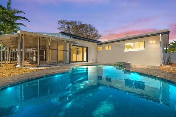 276 Lombardy Ave, Lauderdale By The Sea FL 33308