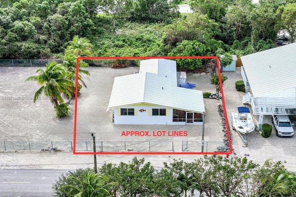 20 Palm Drive, Key Largo FL 33037