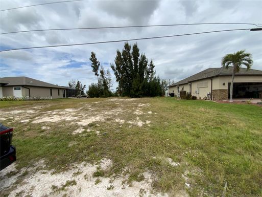 3411 NW 21 st, Cape Coral FL 33993