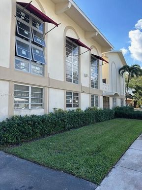 234 Antiquera Ave # 1, Coral Gables FL 33134