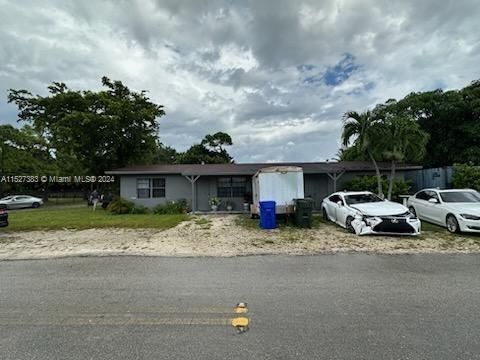1248 SW 32nd Ave, Fort Lauderdale FL 33312