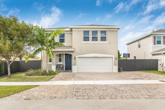 27570 SW 135th Ave Rd, Homestead FL 33032