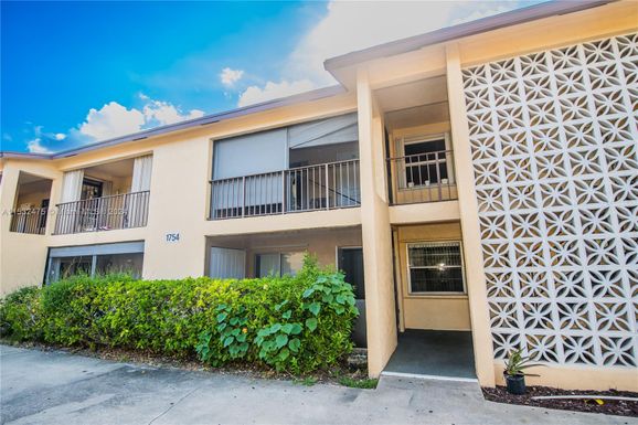 1754 N 2nd Ave N # 110, Lake Worth FL 33460