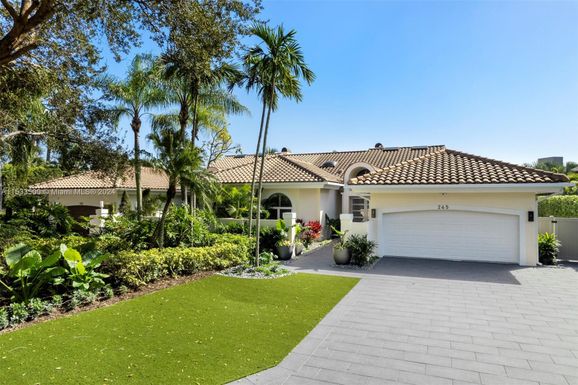 245 Regatta Dr, Jupiter FL 33477