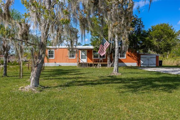 1315 Sunset Trail, Other City - In The State Of Florida FL 33935