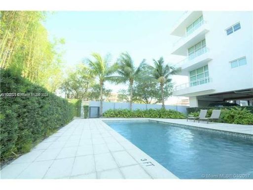 2020 Prairie Ave # 305, Miami Beach FL 33139