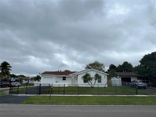 25811 SW 132nd Ave, Homestead FL 33032