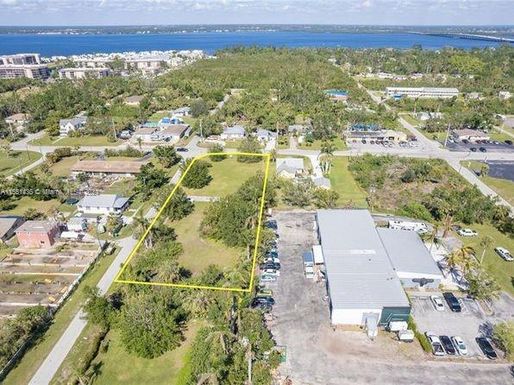 514 SOLANA LOOP, Punta Gorda FL 33950