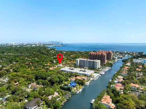 111 Edgewater Dr # 2A, Coral Gables FL 33133