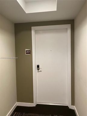 7661 NW 107th Ave # 201, Doral FL 33178