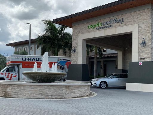 8015 NW 104 Ave # 24, Doral FL 33178