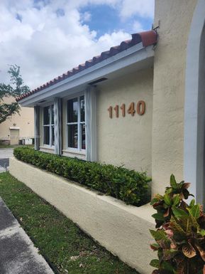 11140 N Kendall Dr # 100, Miami FL 33176