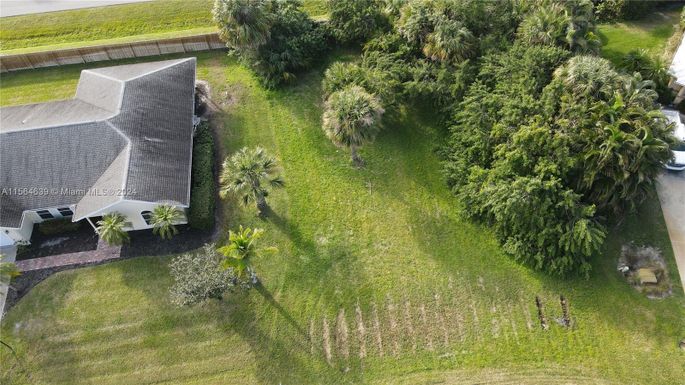 755 38th Ct, Vero Beach FL 32968