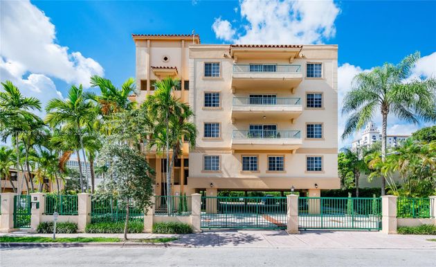 222 Madeira Ave # 43, Coral Gables FL 33134