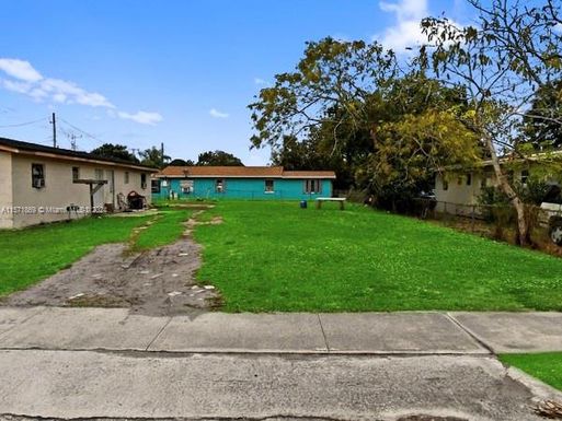 2110 Avenue E, Other City - In The State Of Florida FL 34950
