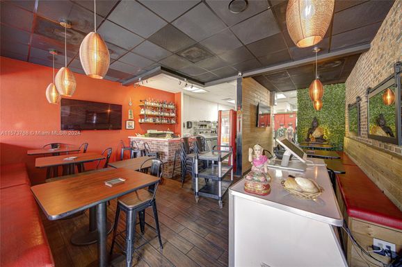 Take-Out Restaurant For Sale in Country Walk, Miami FL 33186