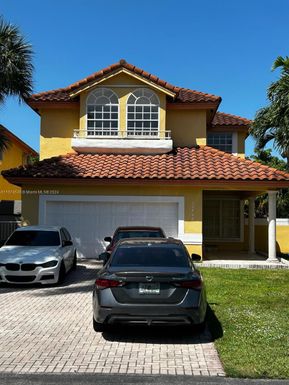 10449 NW 56th Ter, Doral FL 33178