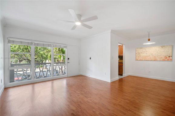 21 Edgewater Dr # 204, Coral Gables FL 33133
