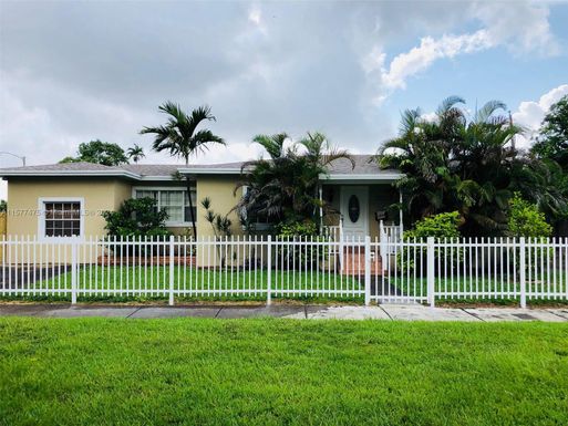 3701 SW 62nd Ave # 0, Miami FL 33155