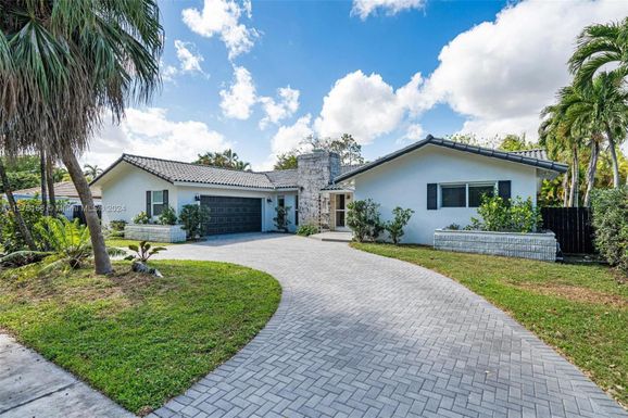 6525 SW 49th St, South Miami FL 33155