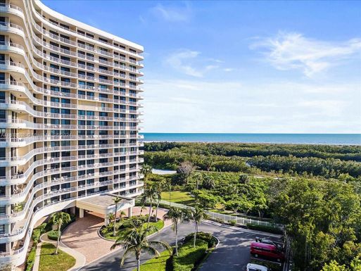 440 SEAVIEW CT # 203, Marco Island FL 34145