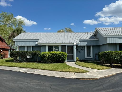 1061 River Run, Other City - In The State Of Florida FL 33935