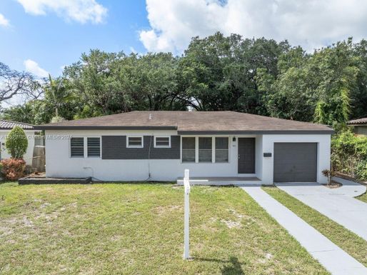 760 NE 145th St, North Miami FL 33161