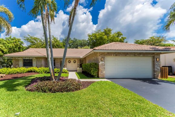 11153 NW 7th St, Coral Springs FL 33071