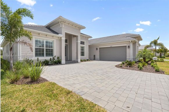 15889 Cranes Marsh Ct, Other City - In The State Of Florida FL 33982