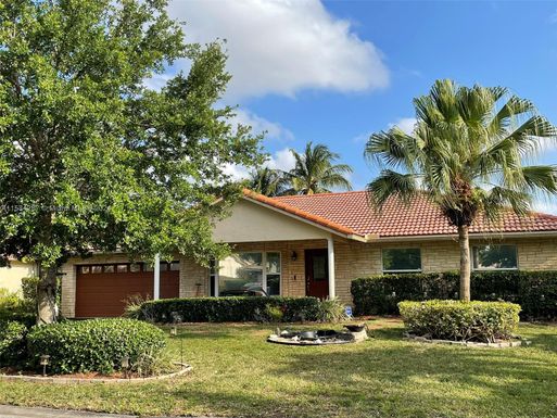 10680 NW 6th Ct, Coral Springs FL 33071