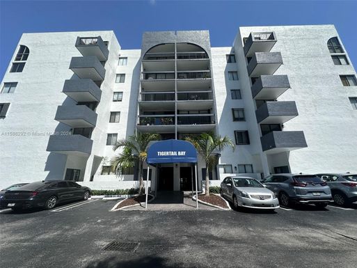 2715 Tigertail Ave # 201, Coconut Grove FL 33133