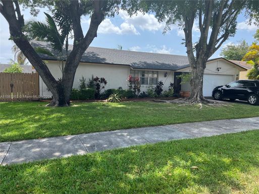 9705 SW 134th Ct, Miami FL 33186