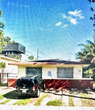 421 SW 9th Ave, Miami FL 33130