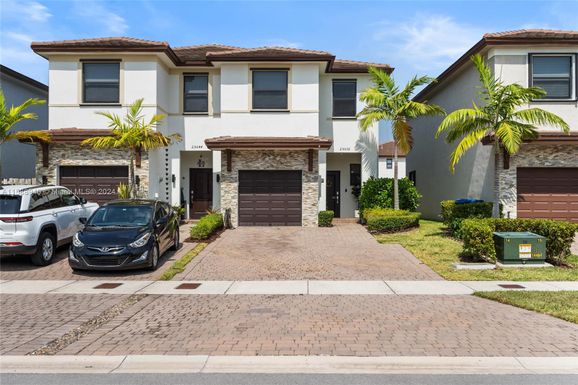 25036 SW 108th Ave, Homestead FL 33032
