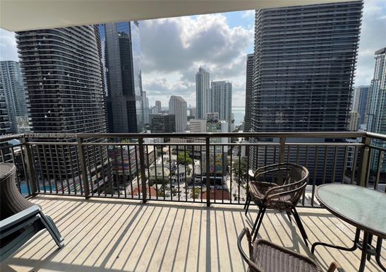 999 SW 1st Ave # 2802, Miami FL 33130