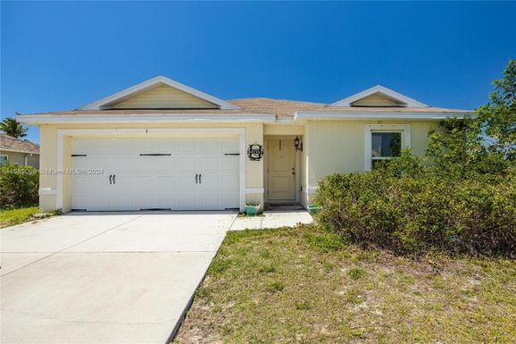 1402 SW 9 Ct, Cape Coral FL 33991