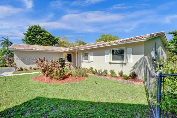 4103 NW 75th Ave, Coral Springs FL 33065