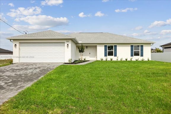 2101 NW 2nd Ave, Cape Coral FL 33993