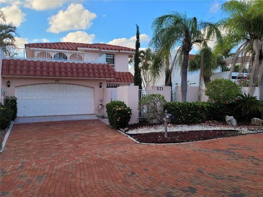 571 Pelican Way, Delray Beach FL 33483