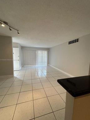 4650 NW 79th Ave # 1H, Doral FL 33166