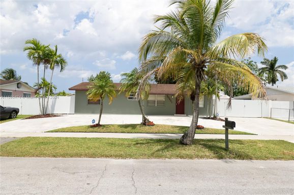 30221 SW 155th Ave, Homestead FL 33033