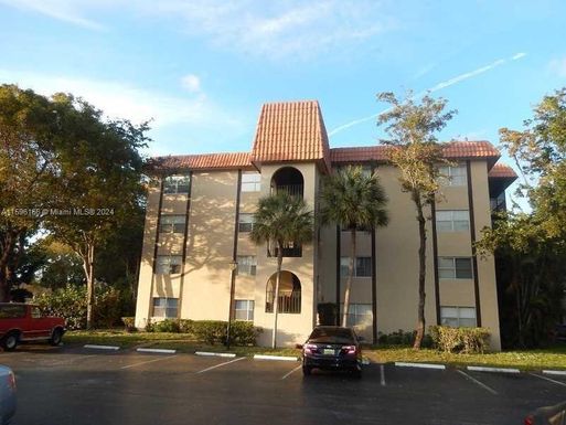 8429 Forest Hills Dr # 307, Coral Springs FL 33065