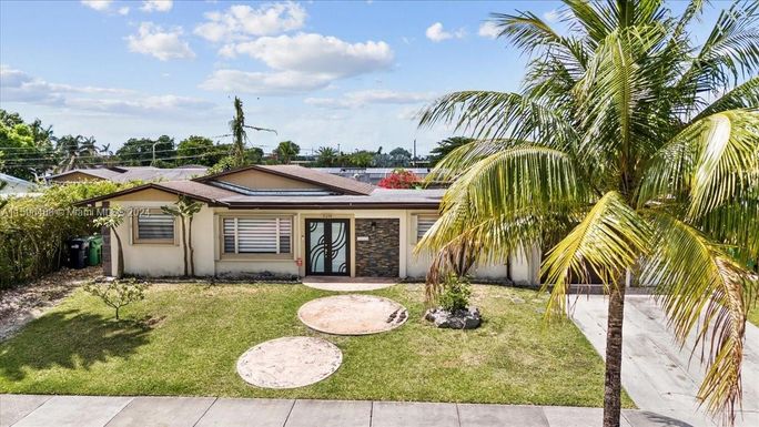 11230 SW 181st St, Miami FL 33157