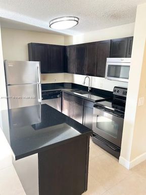 10725 Cleary Blvd # 204, Plantation FL 33324