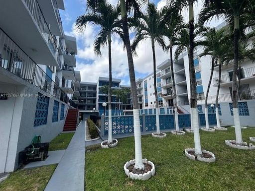 1635 W 44th Pl # 307, Hialeah FL 33012