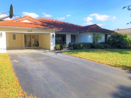 859 NW 110th Ln, Coral Springs FL 33071