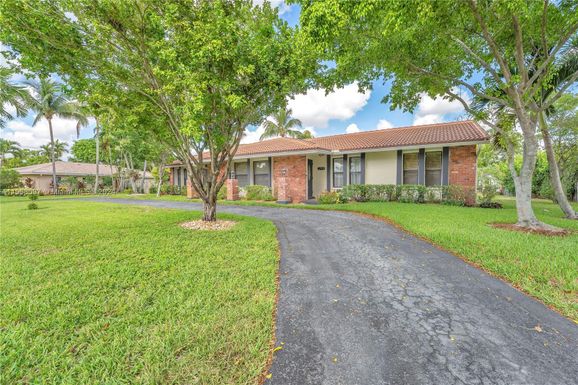 2800 NW 106th Ave, Coral Springs FL 33065