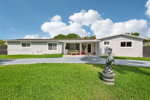 27890 SW 161st Ave, Homestead FL 33031