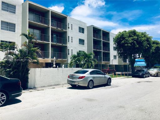 1225 NE 124th St # 28B, North Miami FL 33161